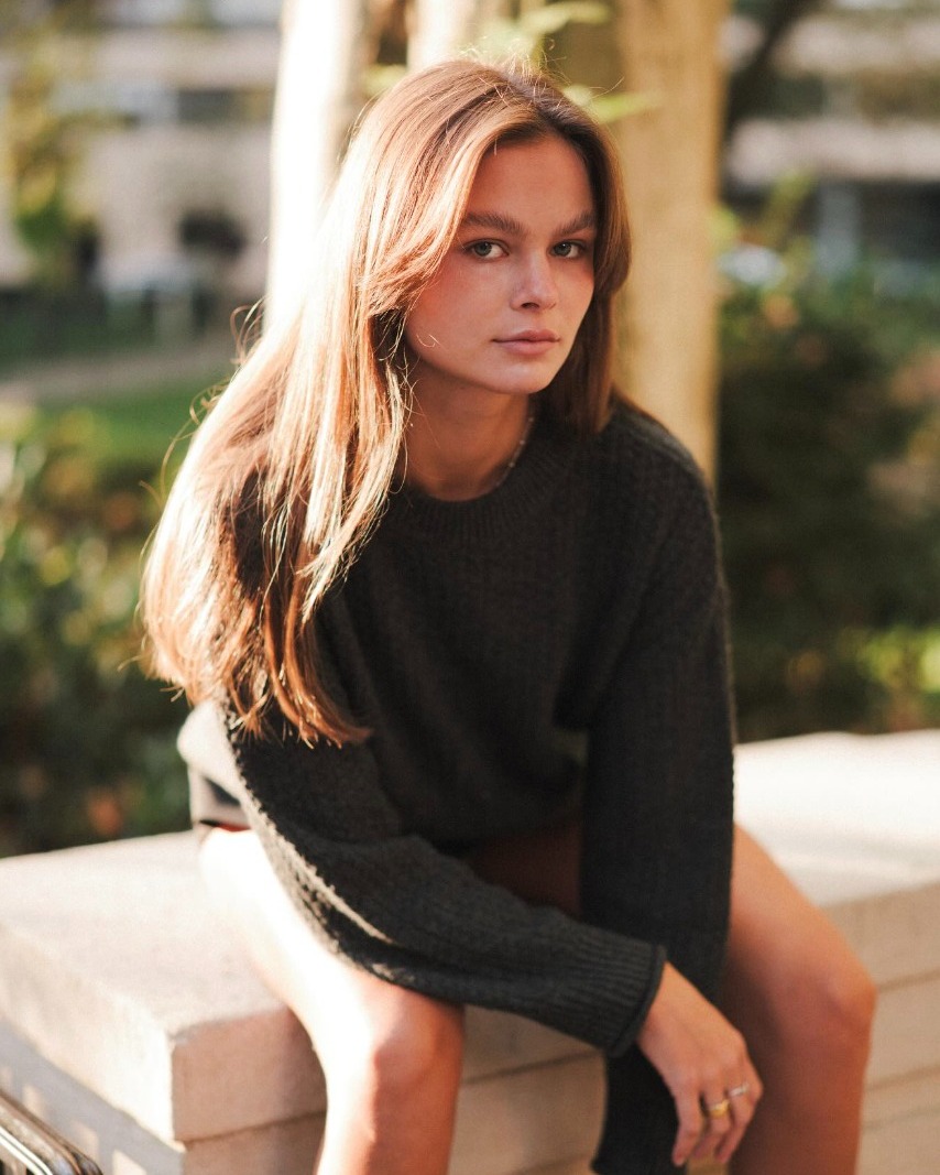 In her pose-and-prosper era 📸 Barbizon PA grad @gracekurtzz shot by @patricksgonzalesphoto