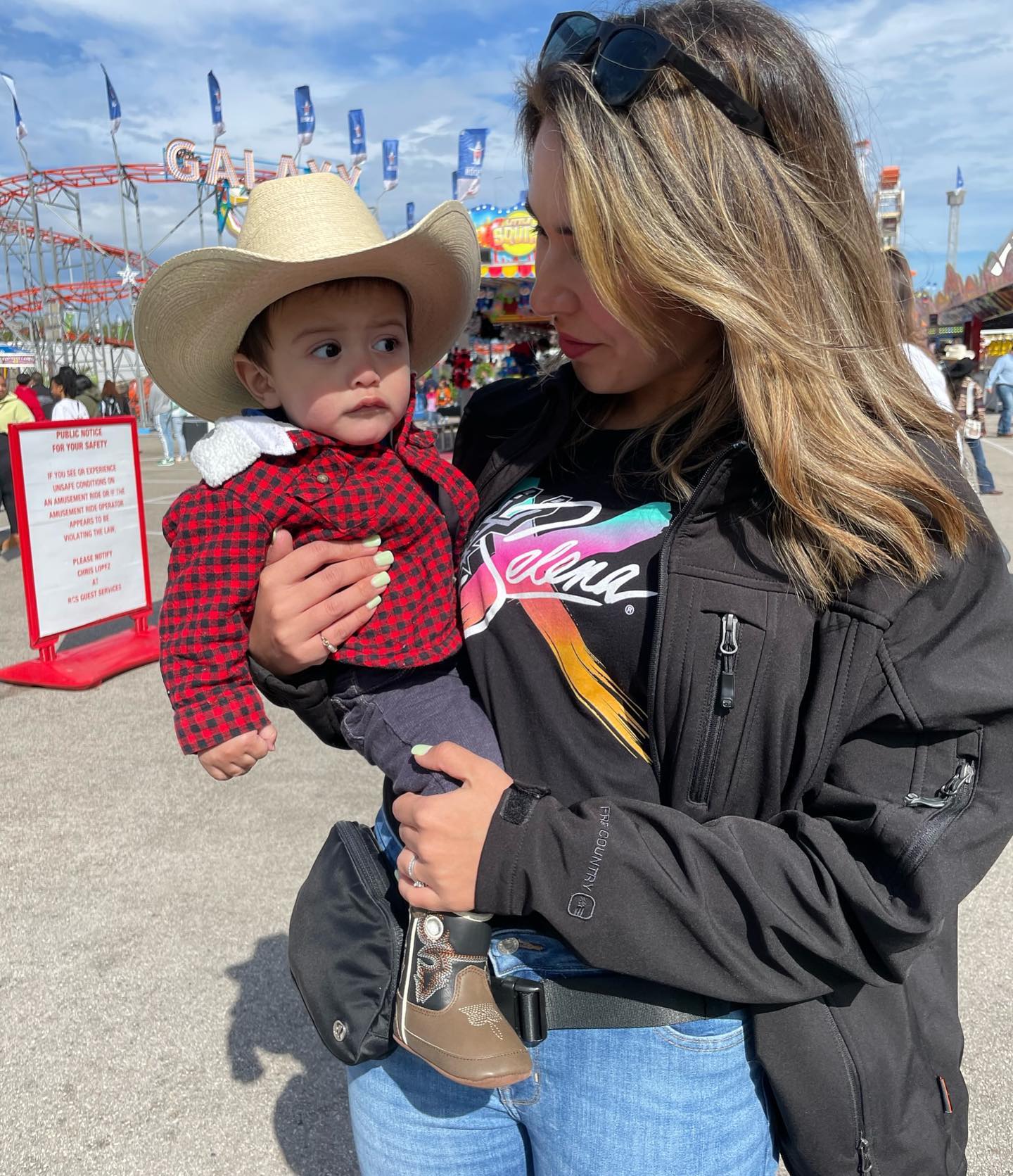 Our little cowboys 1st rodeo ???