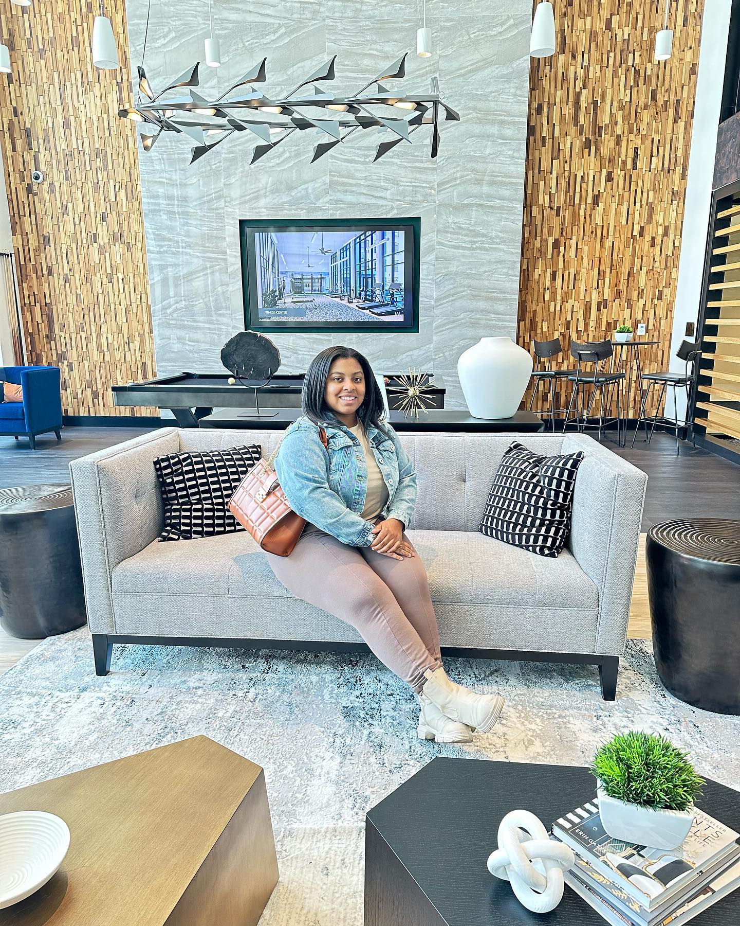 2024 🥂⭐️🎊we're ready to give you the full Sykes experience!! Our books are now open with limited availabilitv for Q1. Learn about our design process by scheduling your Fact Finding call. DM now 🫶
#interiordesign #sykesbydesign #blackinteriordesigner #maryland #homedecor #realestate #commercial #residential