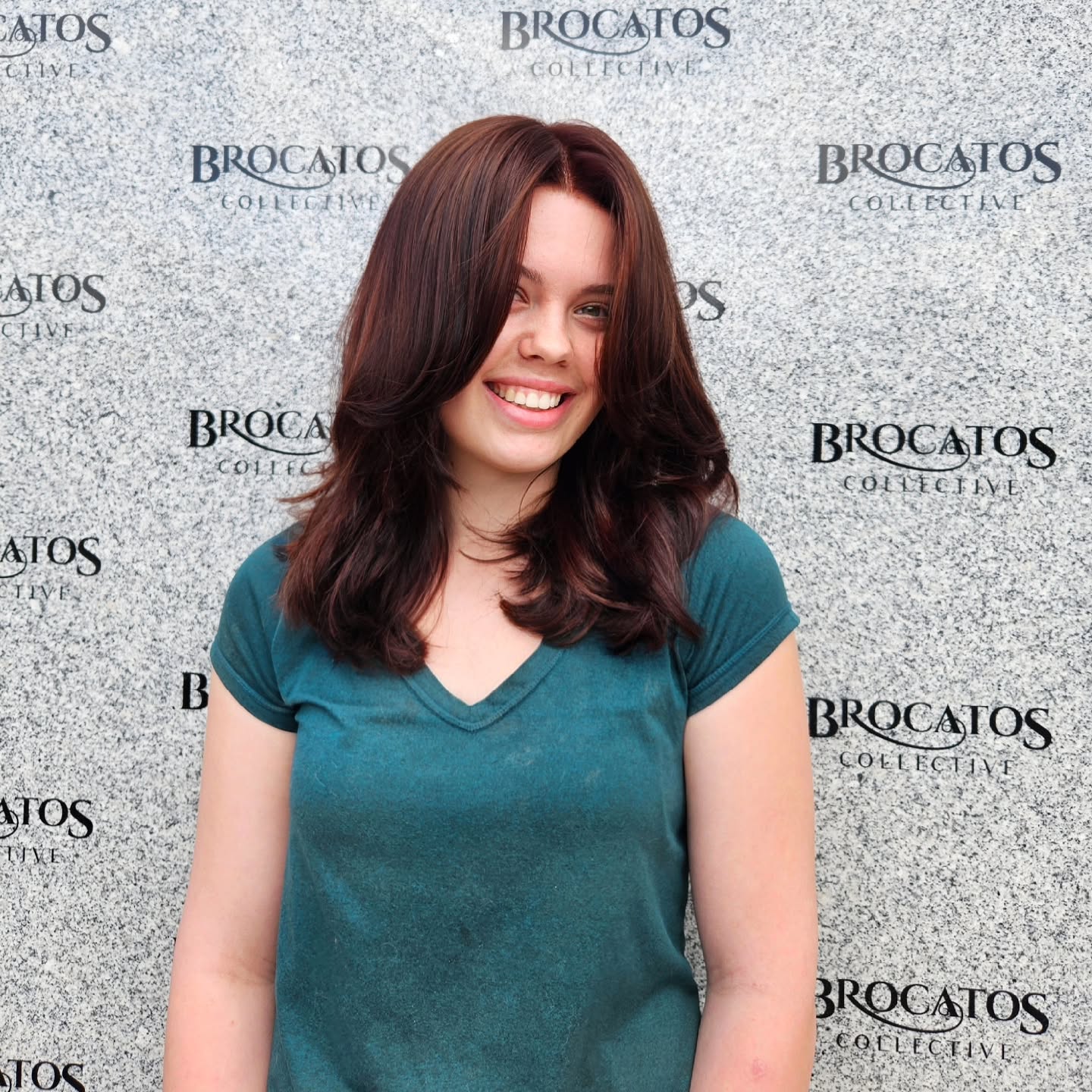 ✨️Some cherry brown dreams came true today ?
Are you red-dy for it?
Our stylist, Uzma, worked her magic with this gorgeous cherry brown color refresh - rich, warm, and perfect for turning heads. Whether you're looking for a bold change or just want to deepen your current hue, she knows exactly how to bring your hair dreams to life.
Ready to refresh your color?
Online booking:
? www.brocatos.com
Booking by phone:
? 410-558-0047
#redbalayage#balayagehair#timoniummd #haircolor#salontimonium#redhair