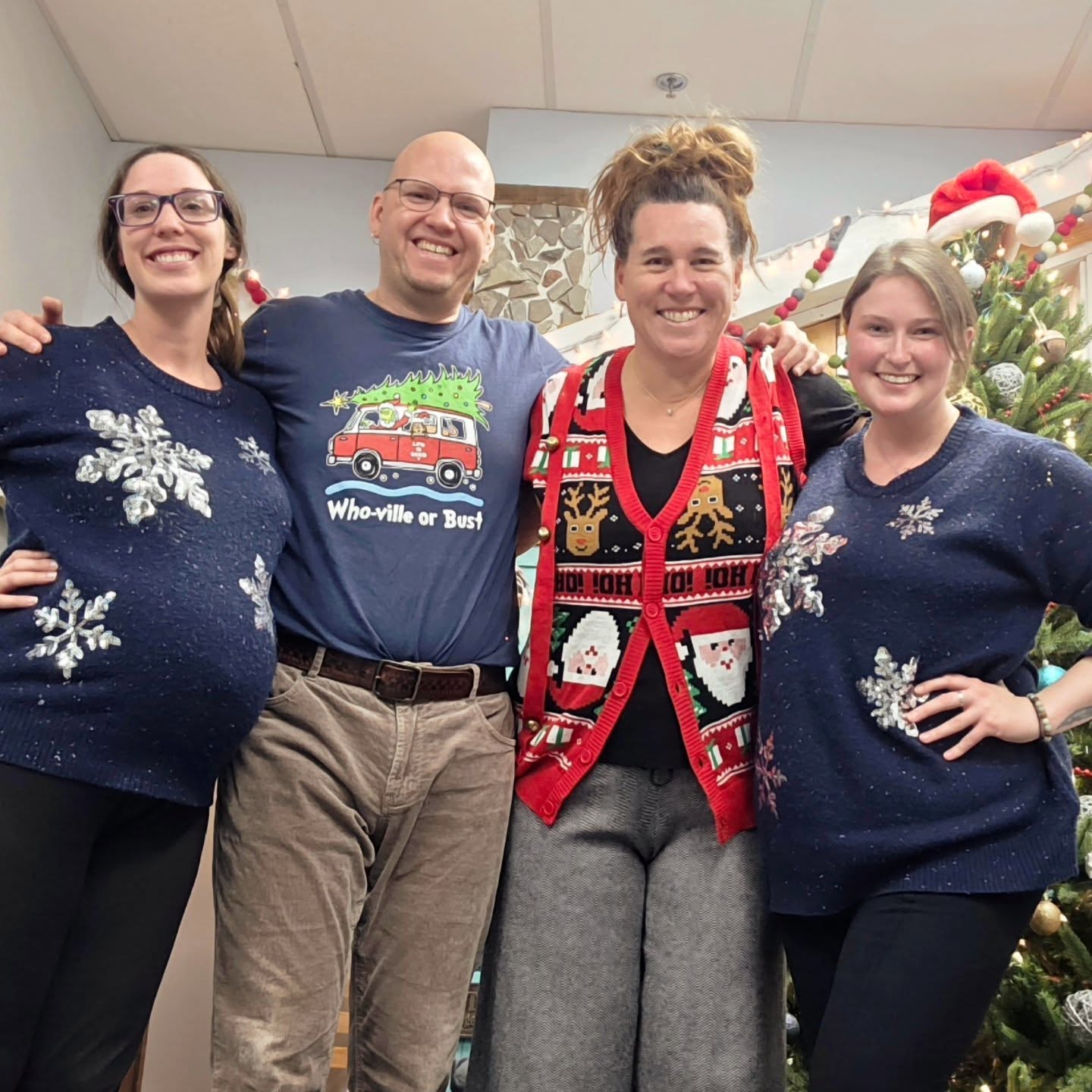Christmas Sweaters 🎄🥰
.
.
.
#canadianchiropractor #ontariohealthcare #kingstonontario #ygkfamily #foreveryoungchiropractic #timeforanadjustment #christmassweaters #holidaycheer #weloveourteam